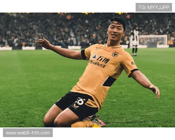 狼队3-0西汉姆联获赛季首胜，黄喜灿传射建功